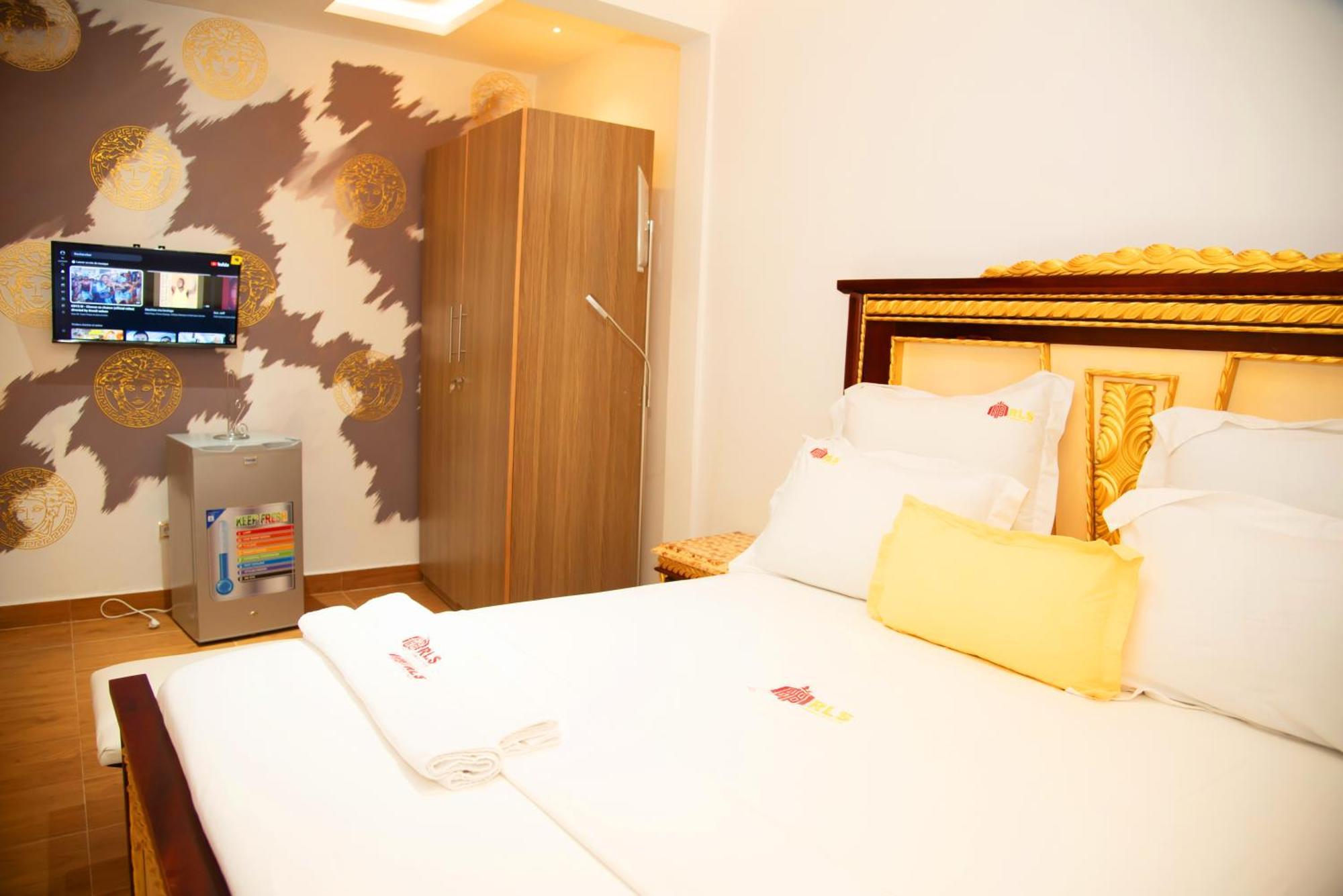 Residence Le Sommet - Chambre Versace ドゥアラ エクステリア 写真